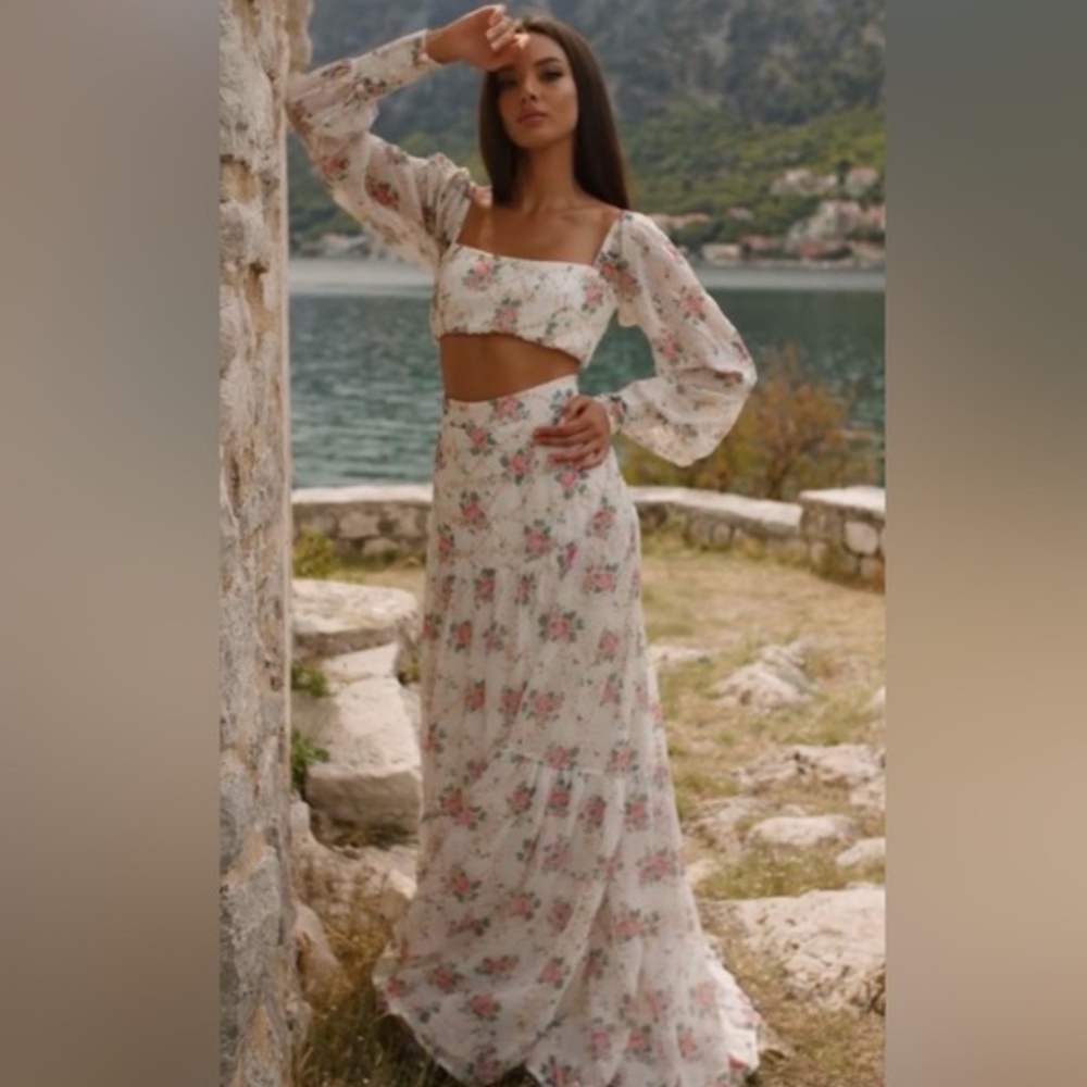 Alamour the label Marita two piece set